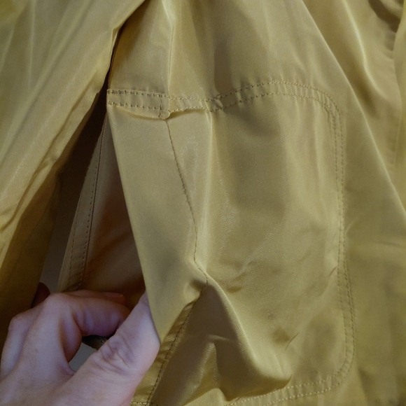 Lafayette 148 New YORK Butter Gold Yellow Crop Rain Jacket Lg - Picture 6 of 8